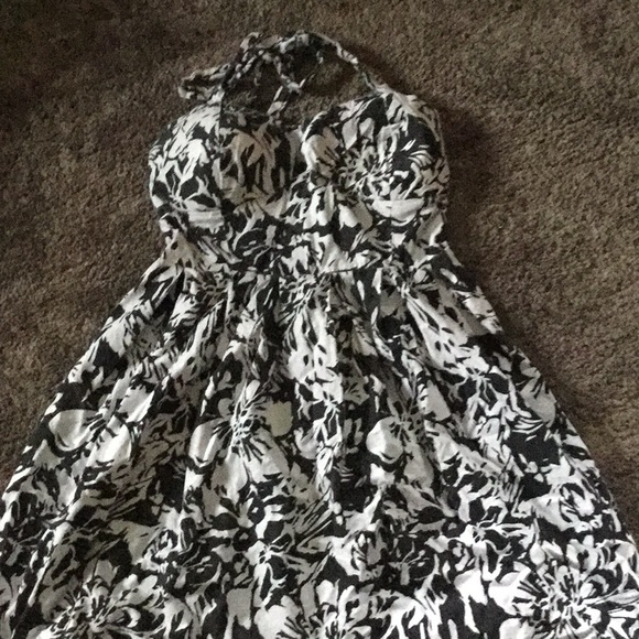 Dress - Picture 1 of 1
